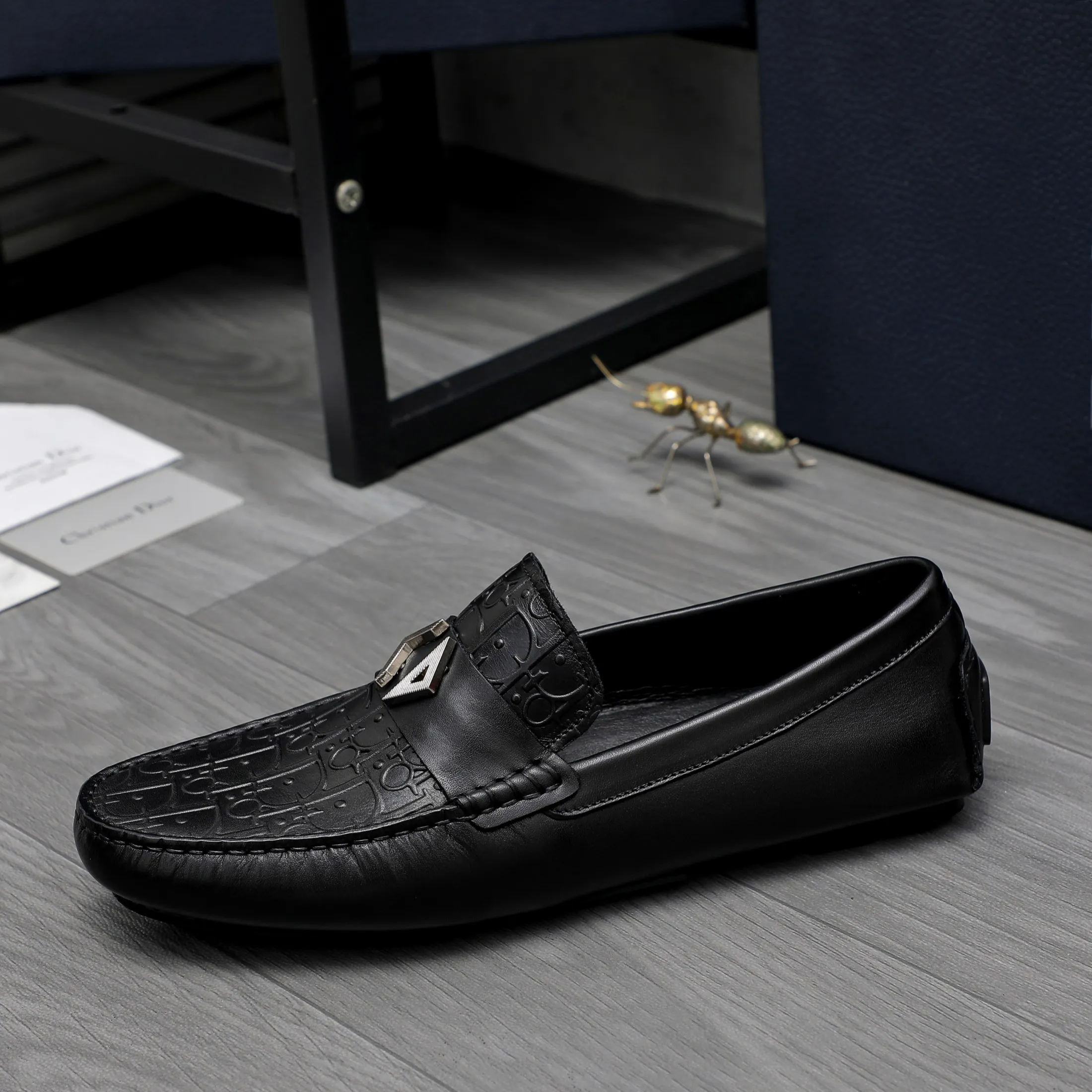 Men's shoes 💰400 Product trademark: Dior "Dior" casual slip-on shoes Regular size: 38-45 (45 is custom-made and non-returnable) Product materials: Selected cowhide embossed upper, pigskin lining, rubber outsole